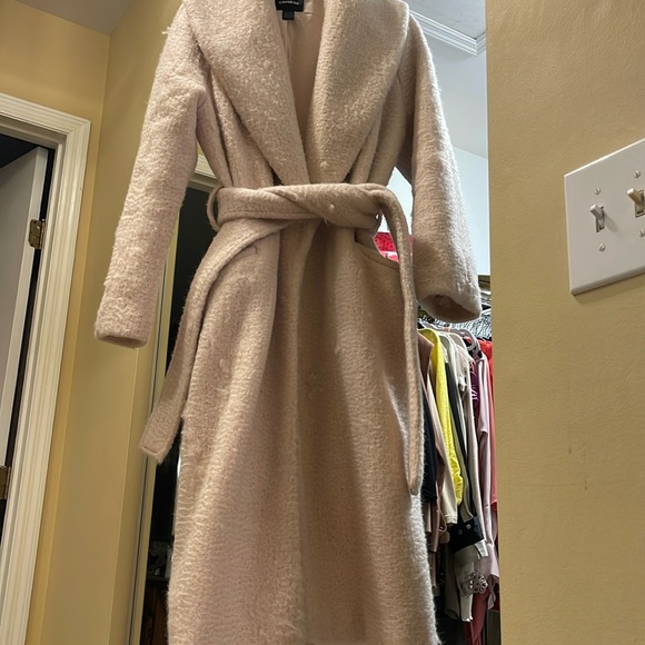 Wool wrap coat - Picture 2 of 7